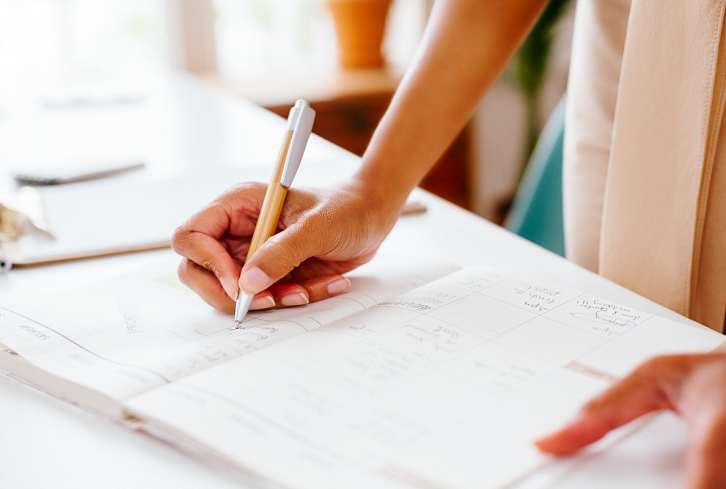 Why You Should Be Learning To Single-Task (+ 4 Easy Ways To Refocus)